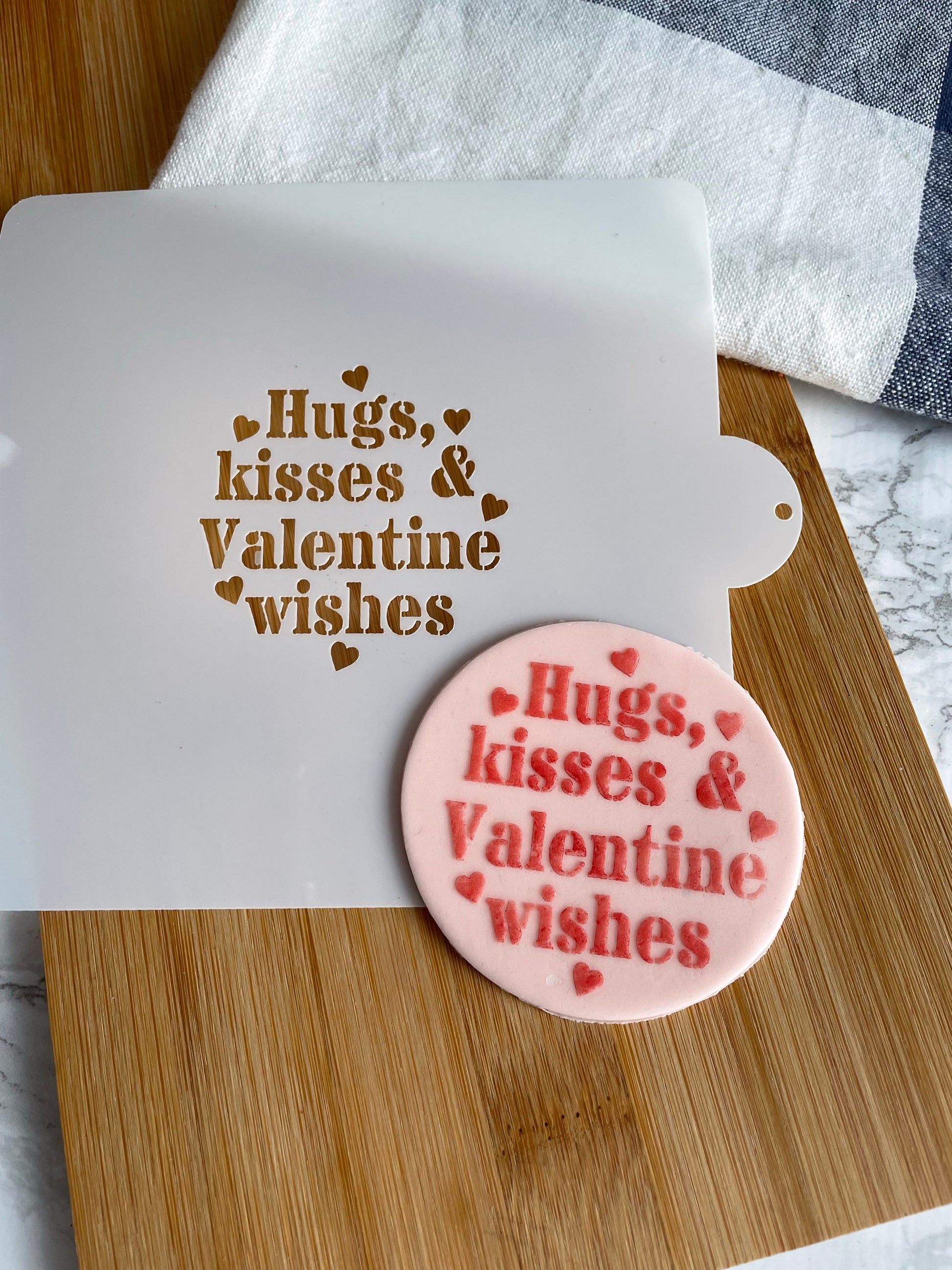 Hugs and Kisses Valentine Wishes Message Stencil