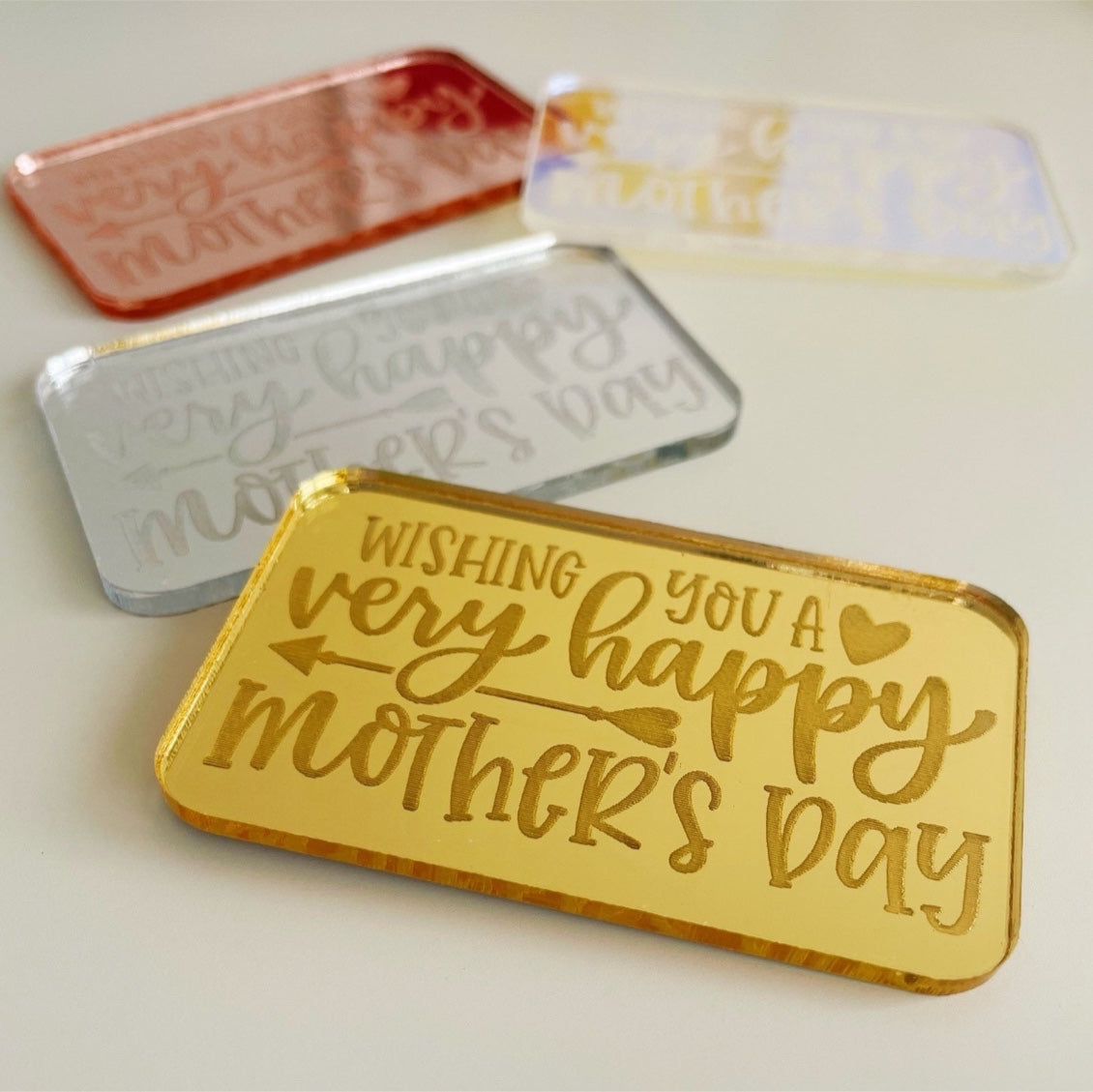 Rectangle Acrylic Cake Charms Wishing You a Very Happy Mother's Day.