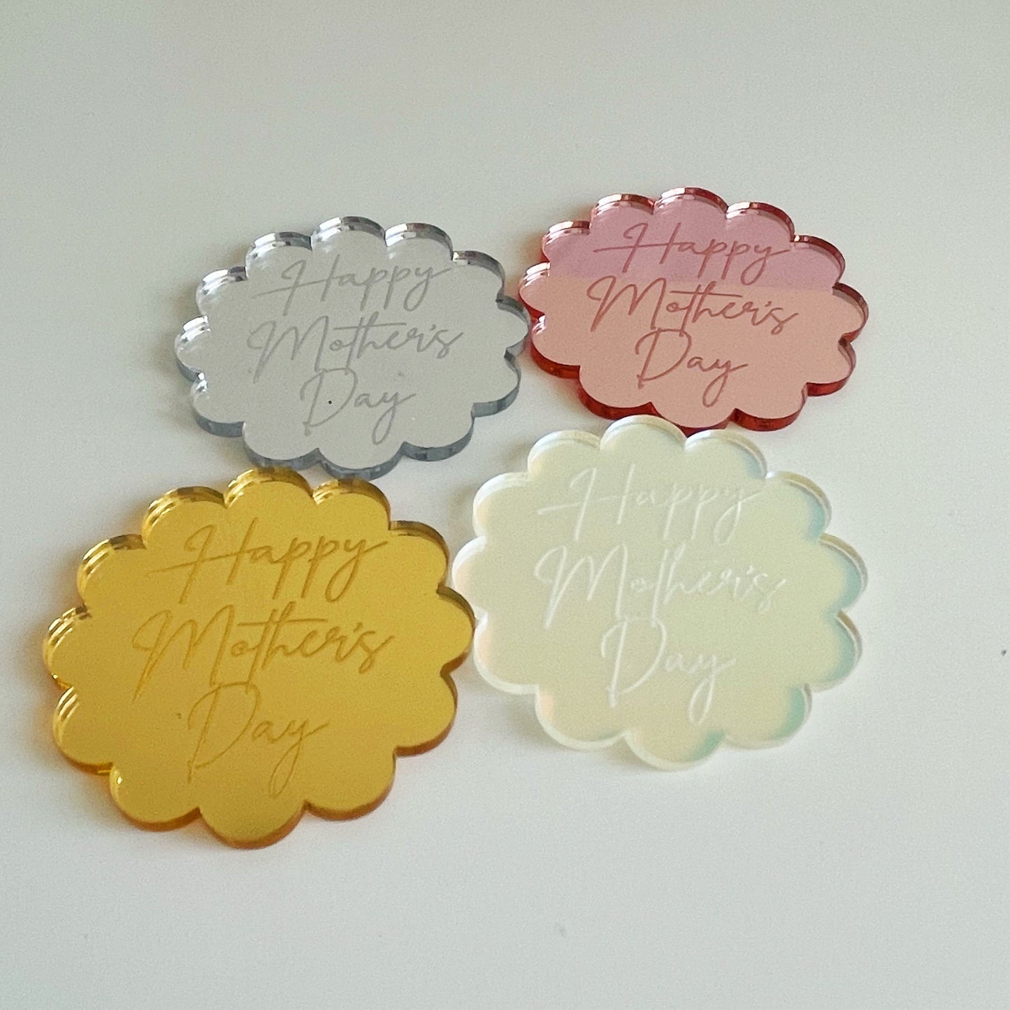 Flower Shape Happy Mother's Day Fancy Script Acrylic Cake Charms.